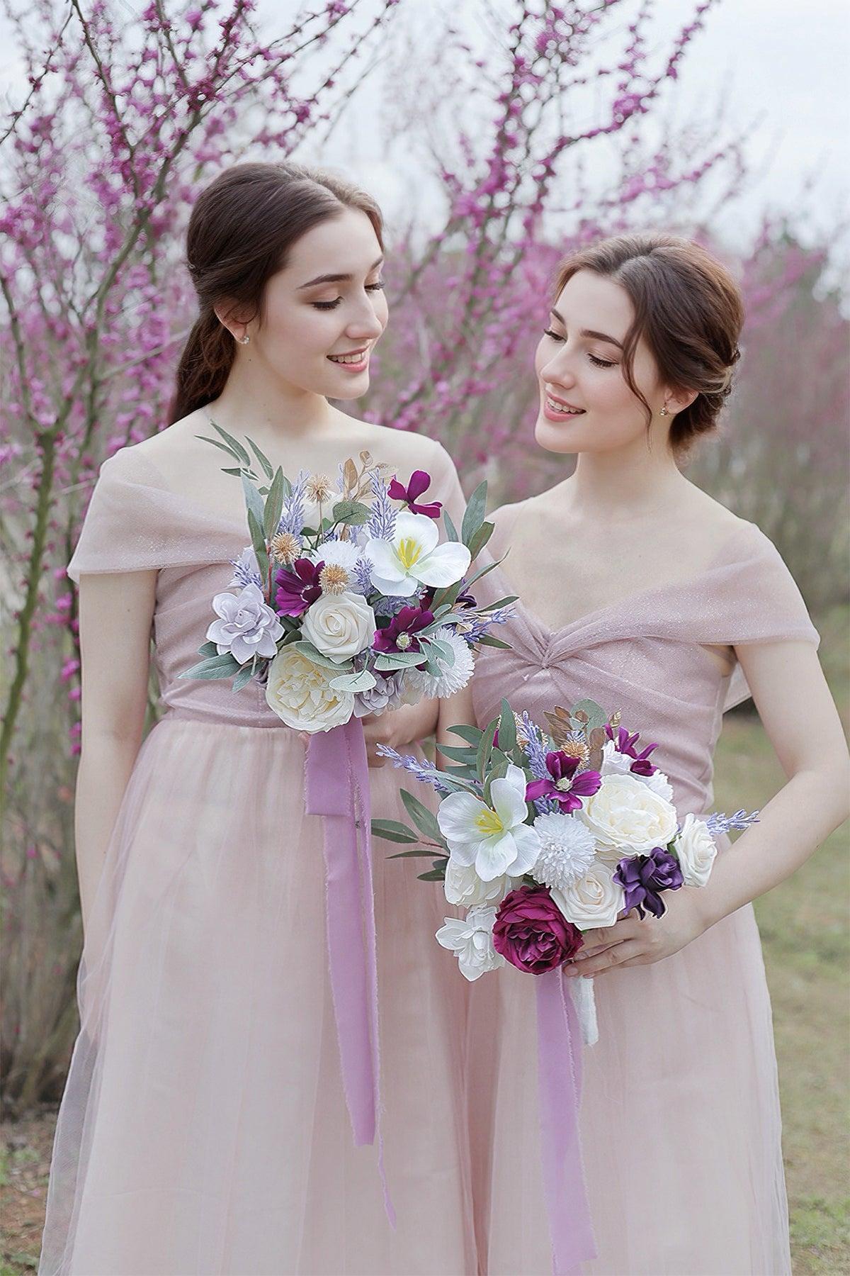 Bridesmaid Bouquets in Lilac & Gold