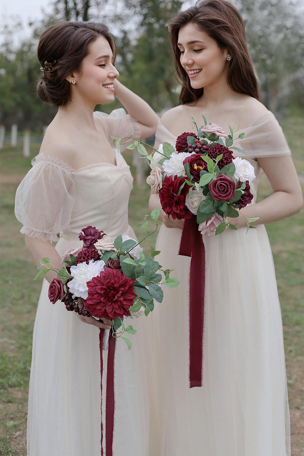 Bridesmaid Bouquets in Romantic Marsala