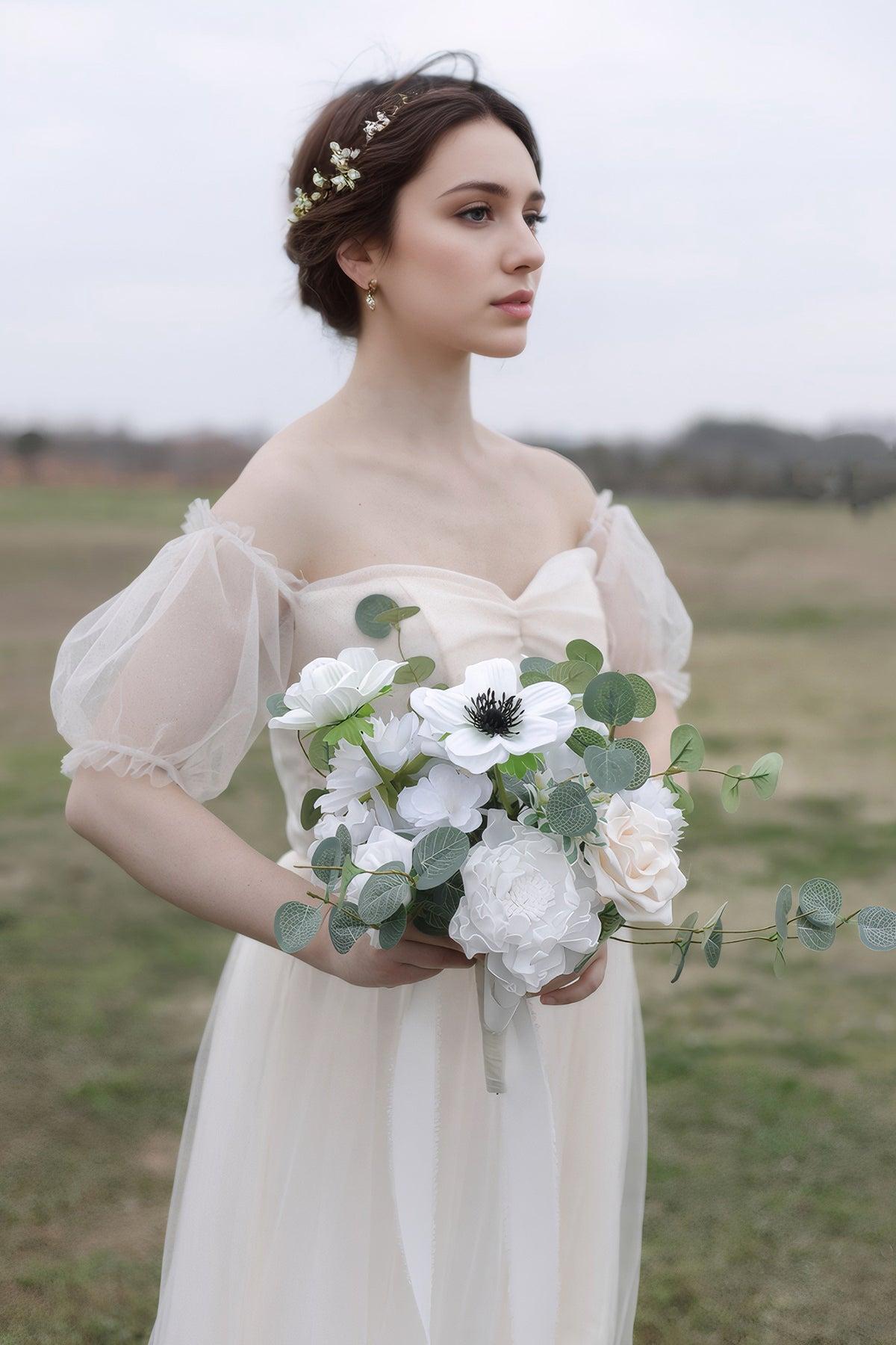 Bridesmaid Bouquets in White & Beige