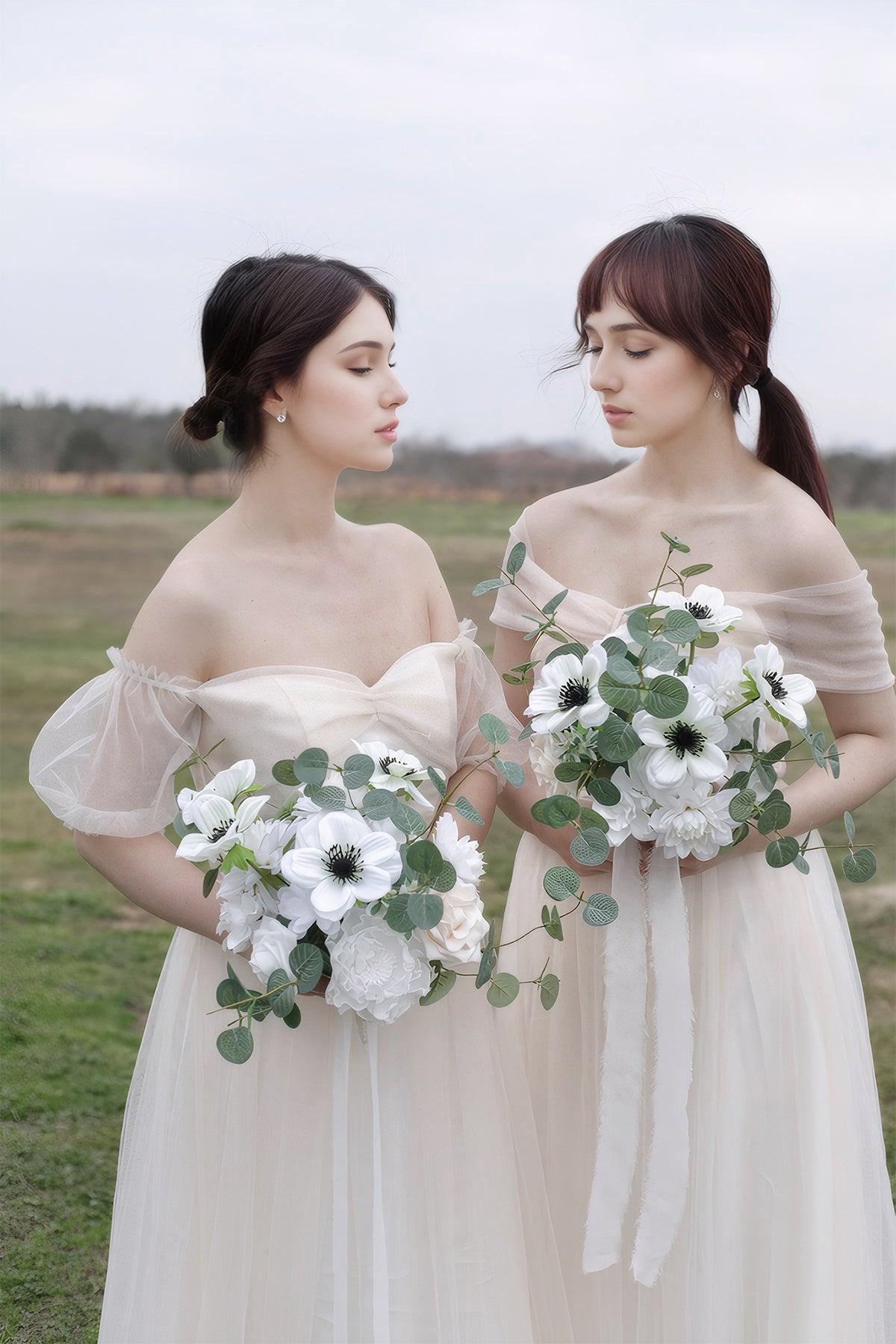 Bridesmaid Bouquets in White & Beige