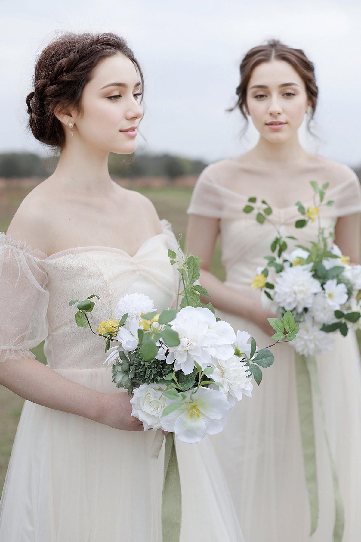 Bridesmaid Bouquets in White & Greens