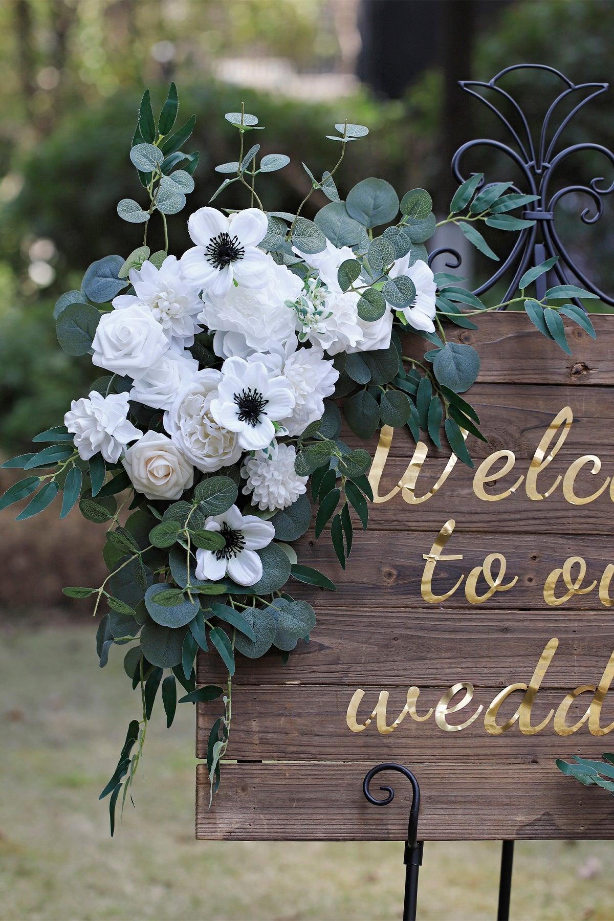 Flower Sign Decor in White & Beige