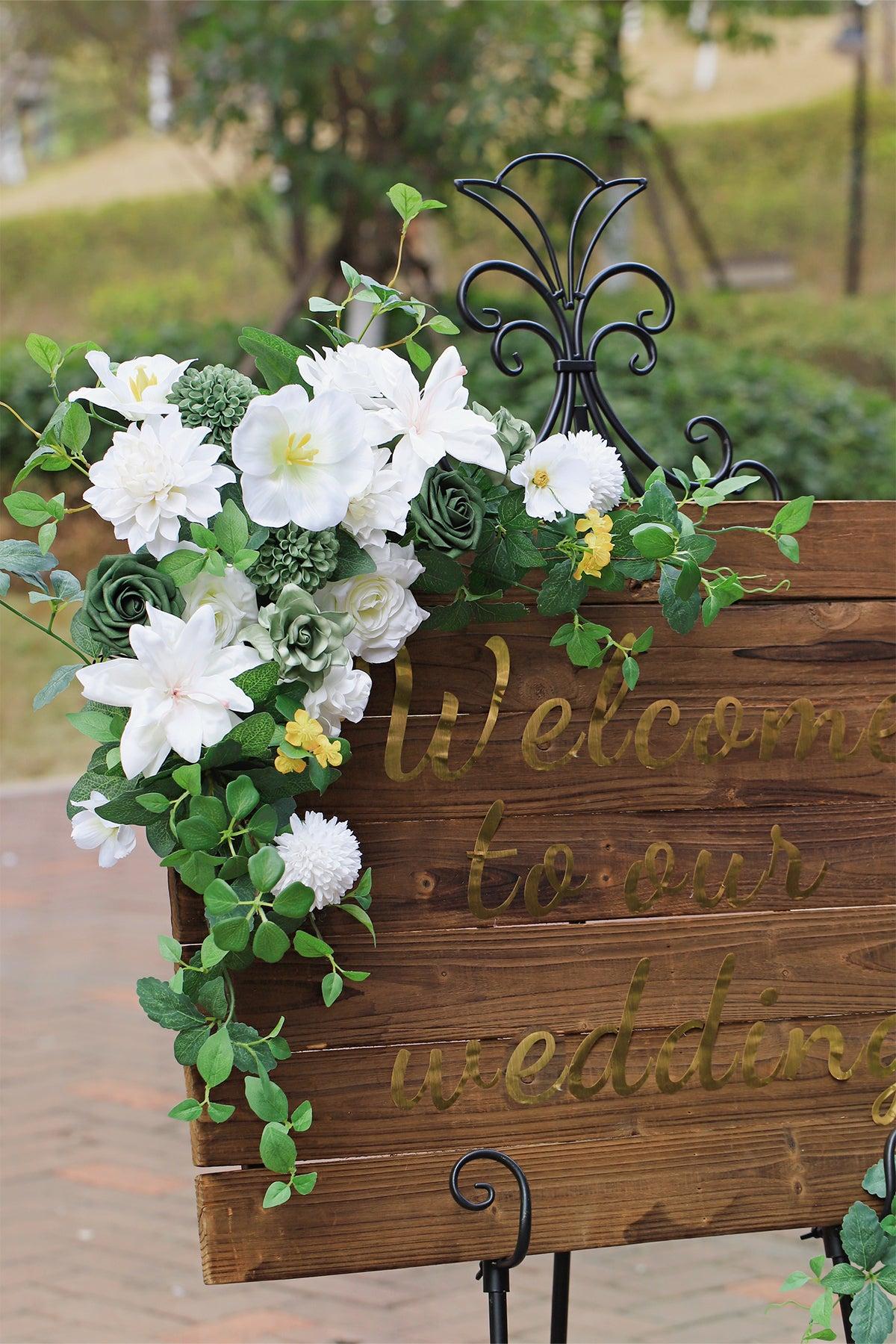 Flower Sign Decor in White & Green