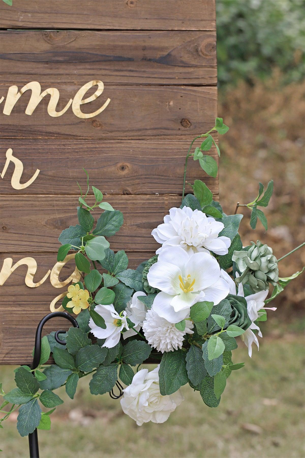 Flower Sign Decor in White & Green